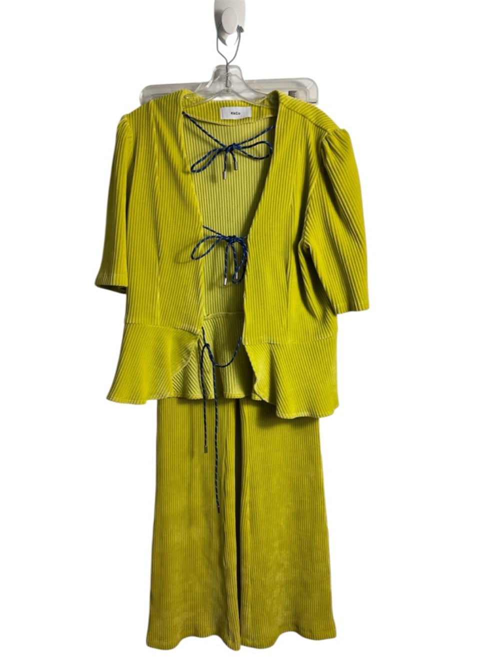 KkCo Tie Top Flare Leg Limeade Scallop Matching‎ Set